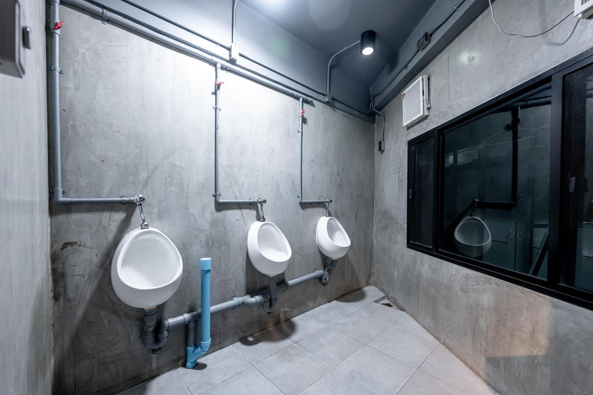 Vibes Hostel Бангкок Экстерьер фото