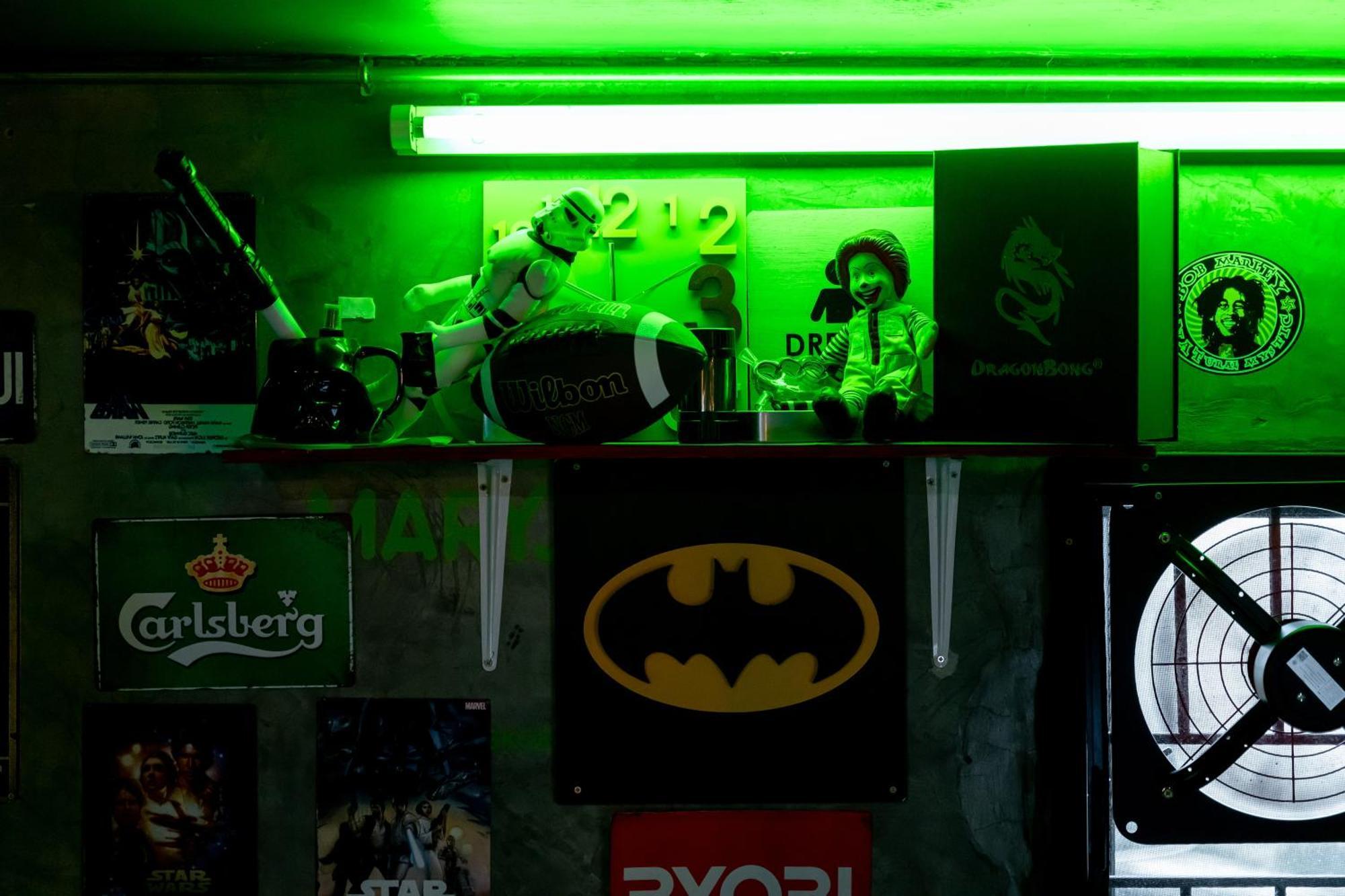 Vibes Hostel Бангкок Экстерьер фото