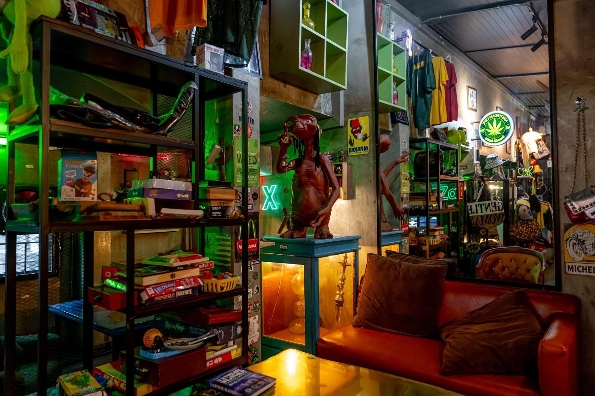 Vibes Hostel Бангкок Экстерьер фото