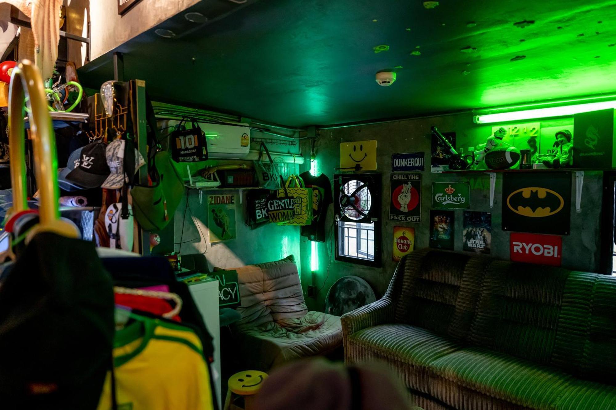 Vibes Hostel Бангкок Экстерьер фото